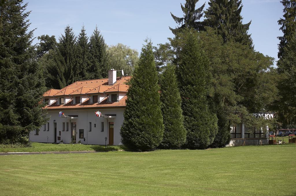 Pension Konopiste Benesov  Εξωτερικό φωτογραφία